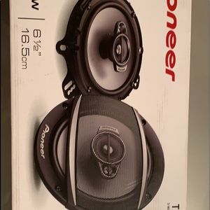 Pioneer car door speakers 6.5 inches